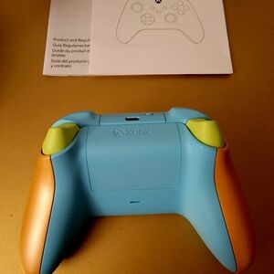 Xbox X Controller  - special edition (Summer Vibes)